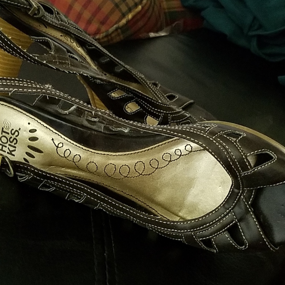 Shoes - Picture 2 of 2